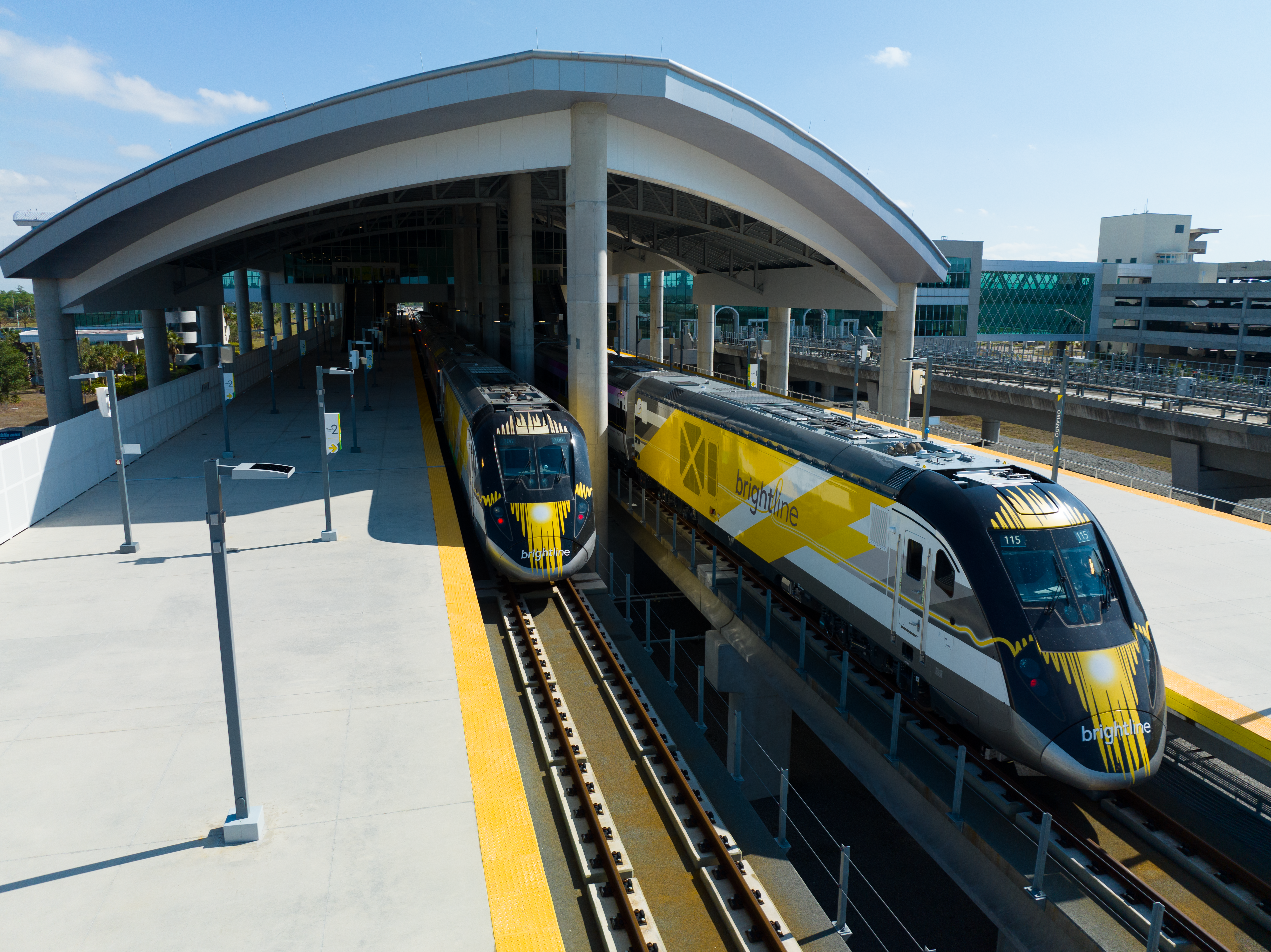 media-train-station-with-trains