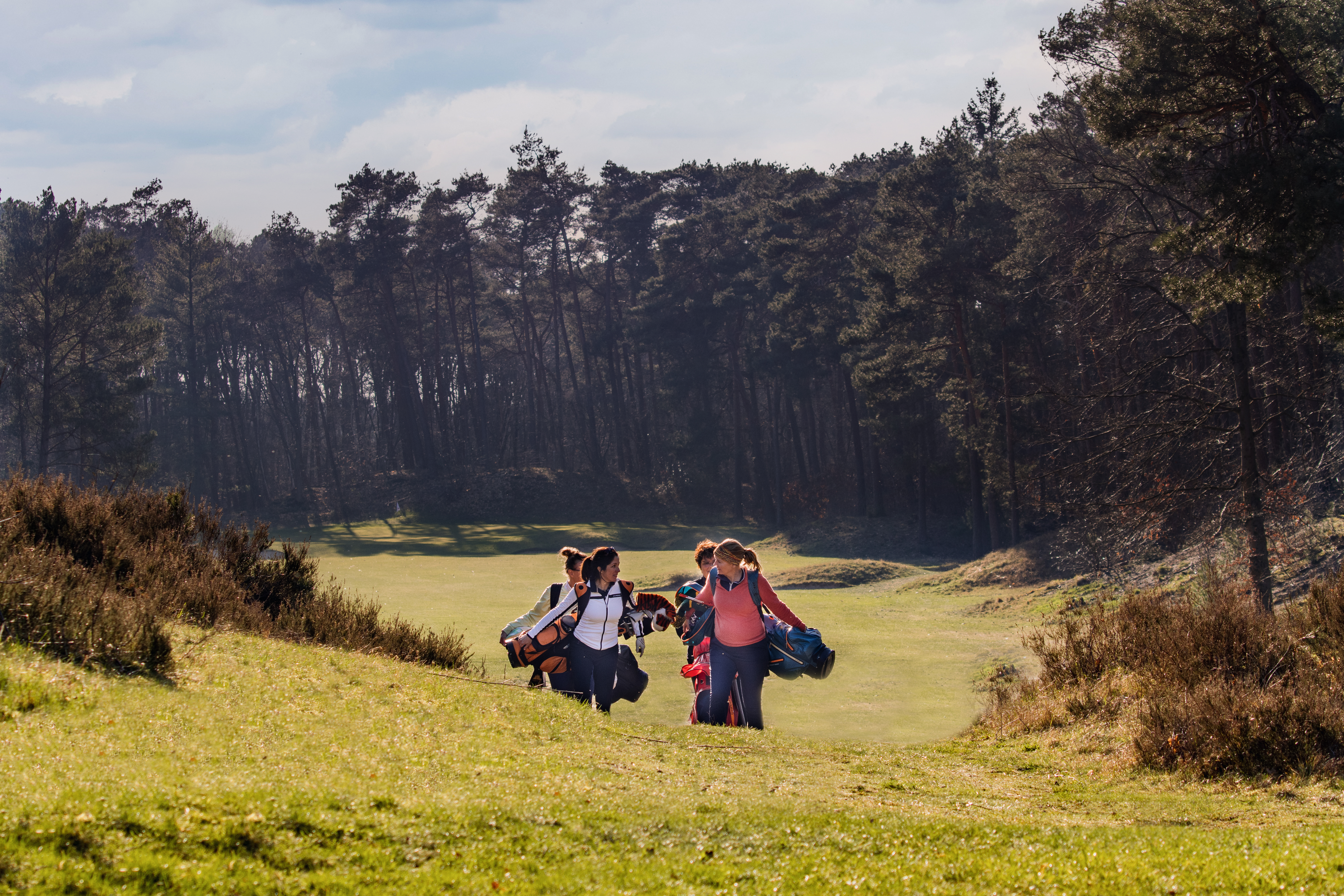 Female golfers on the fairway. Photo: Renate Roeleveld.