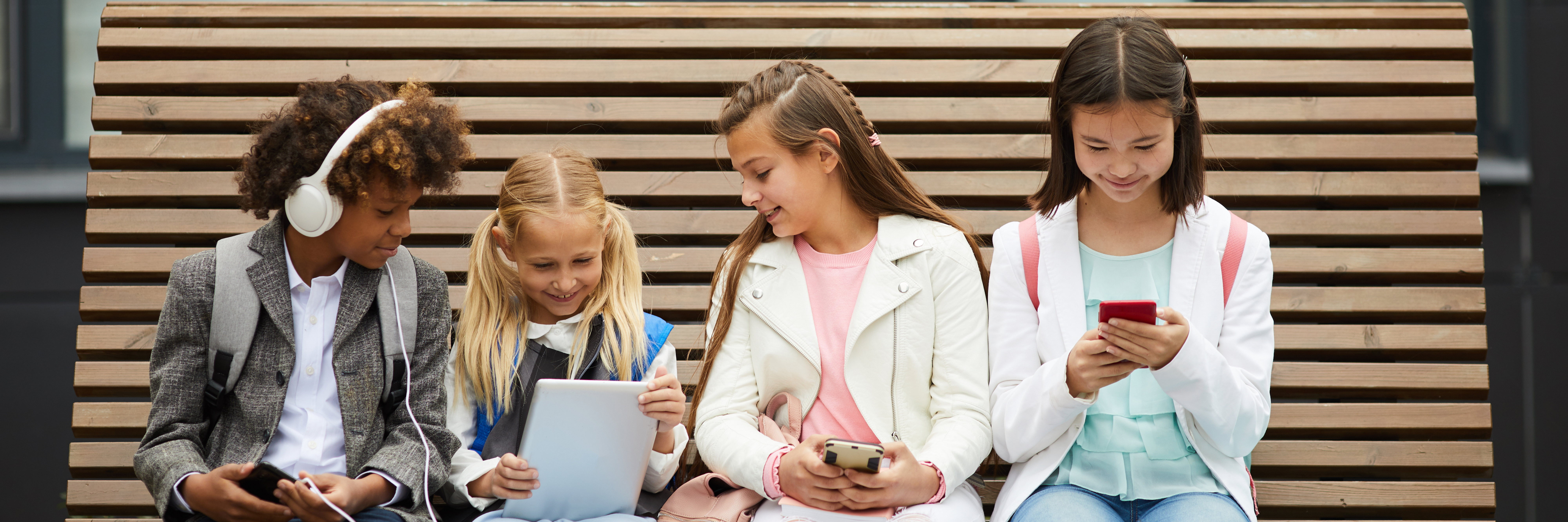 Three Simple Tips to Help Guide Your Child’s First Experience with a Mobile Phone