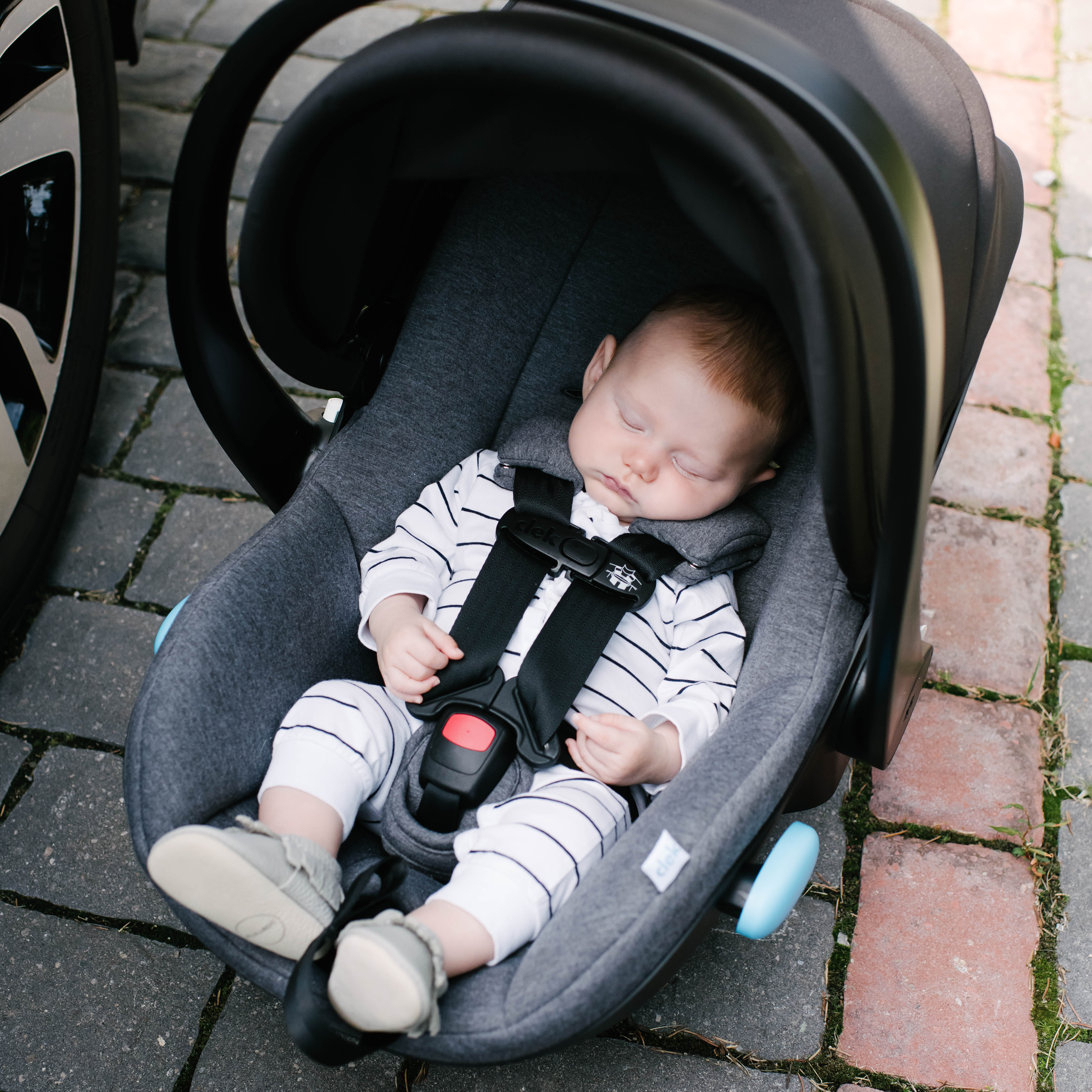 clek liing infant car seat