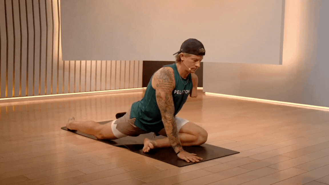 Logan Aldridge pigeon pose