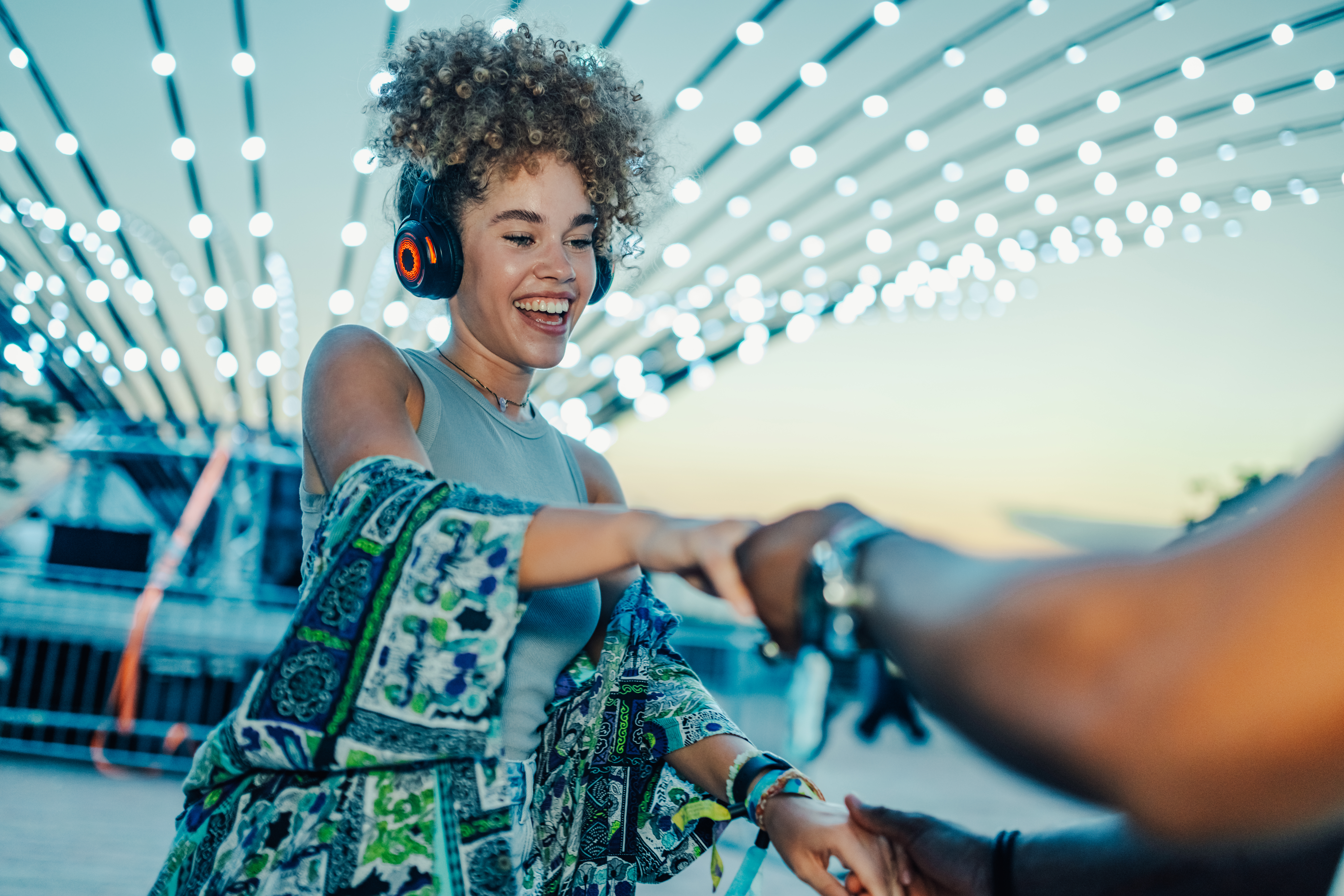 The Power of Music in Social Media: Why Every Campaign Needs a Soundtrack 