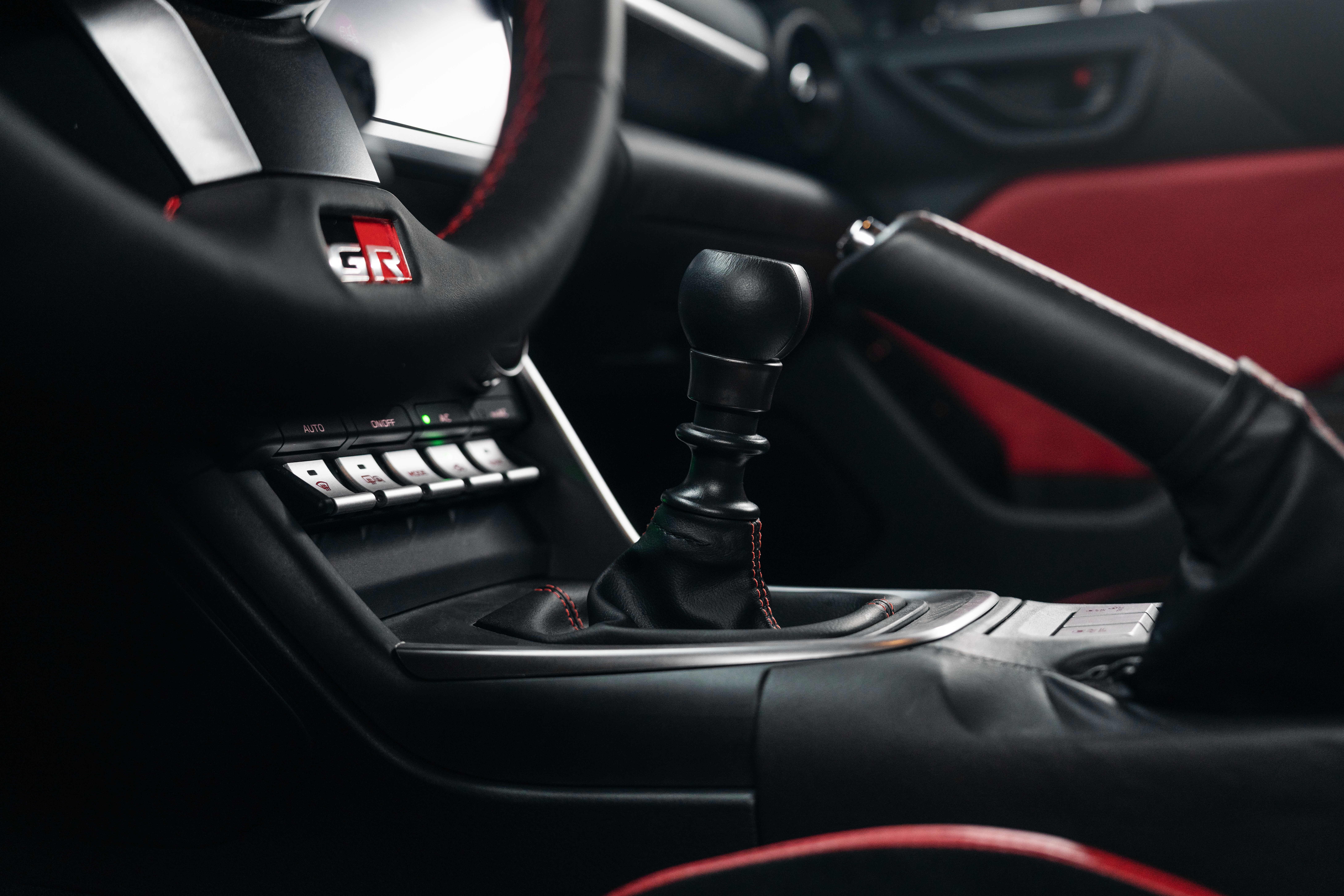 2024 Toyota GR86 Preview interior