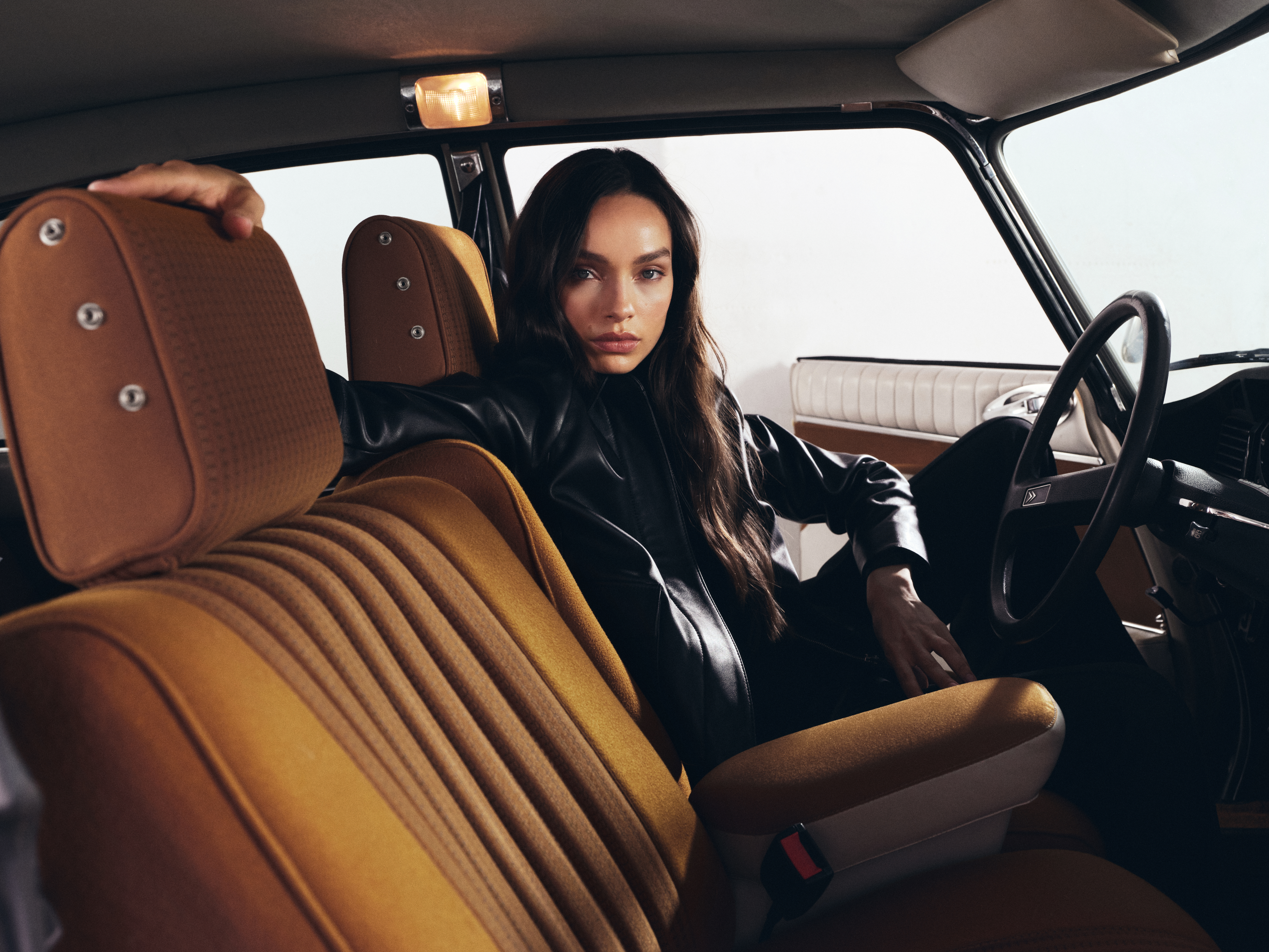 Reiss - Signatures AW25 collection - September 2025 - On-Page Image 1