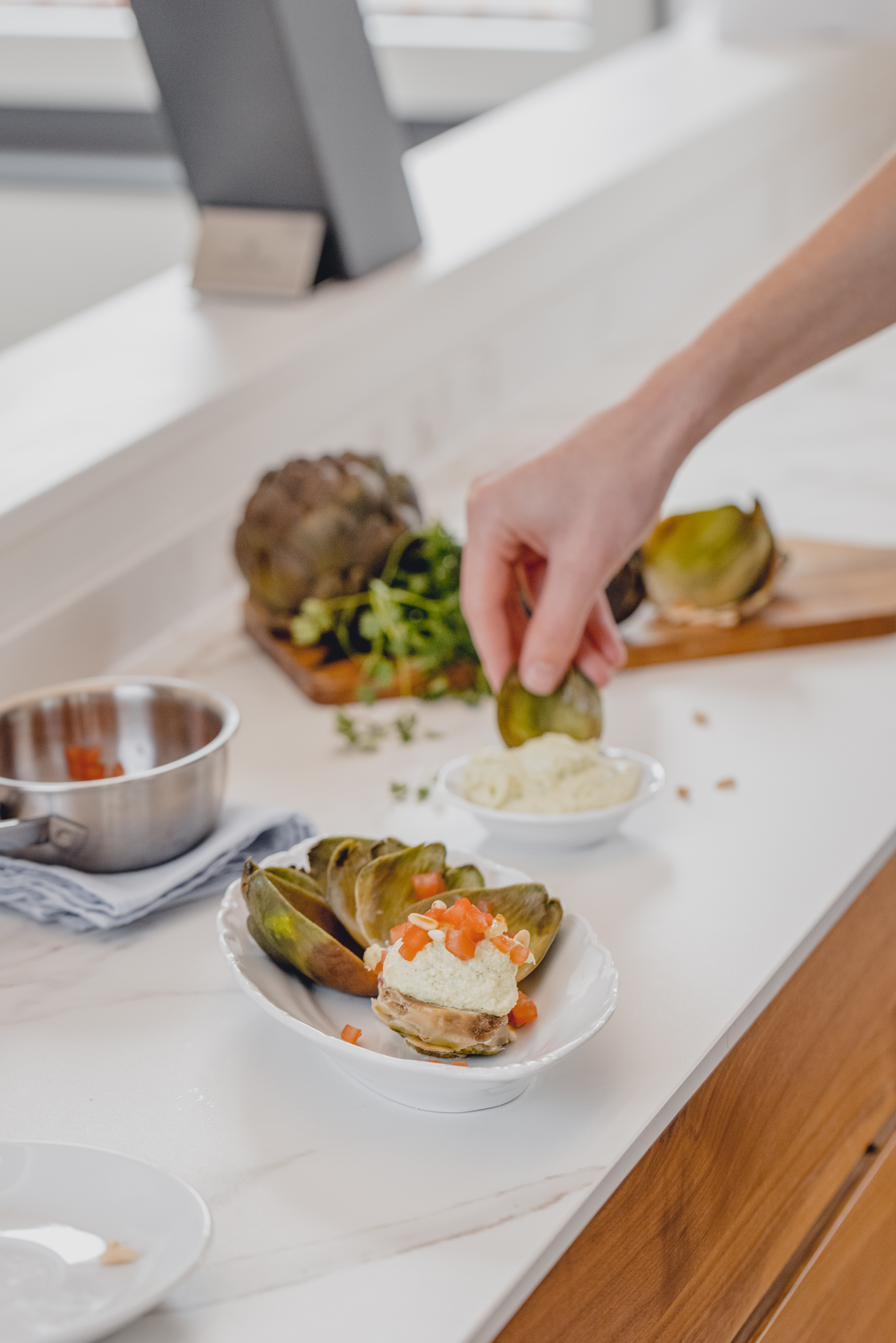 Marinierte Artischocken mit Limetten und Pinienkernen Rezept Marinierte Artischocken mit Limetten und Pinienkernen Rezept