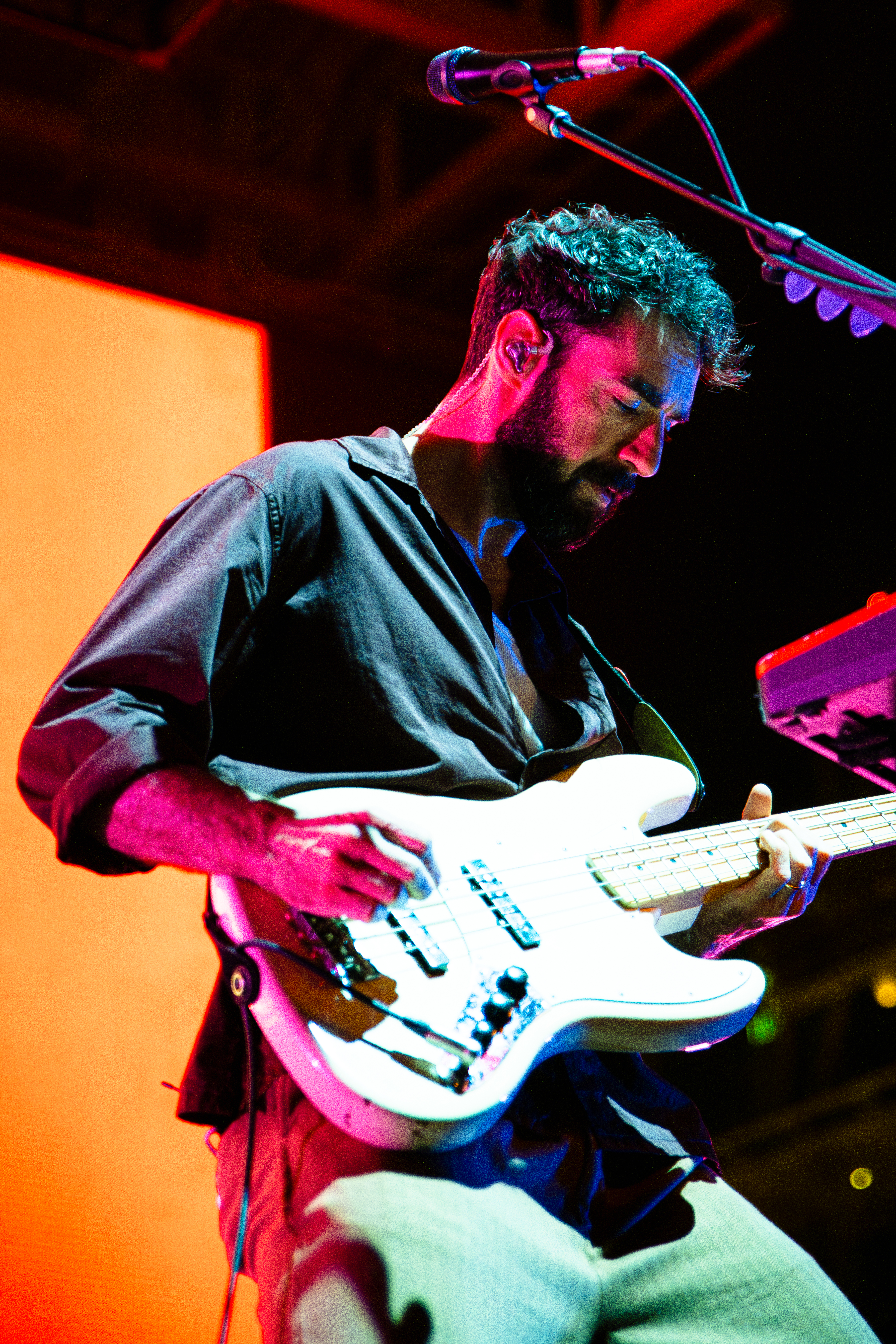twoDoorCinemaClub-3