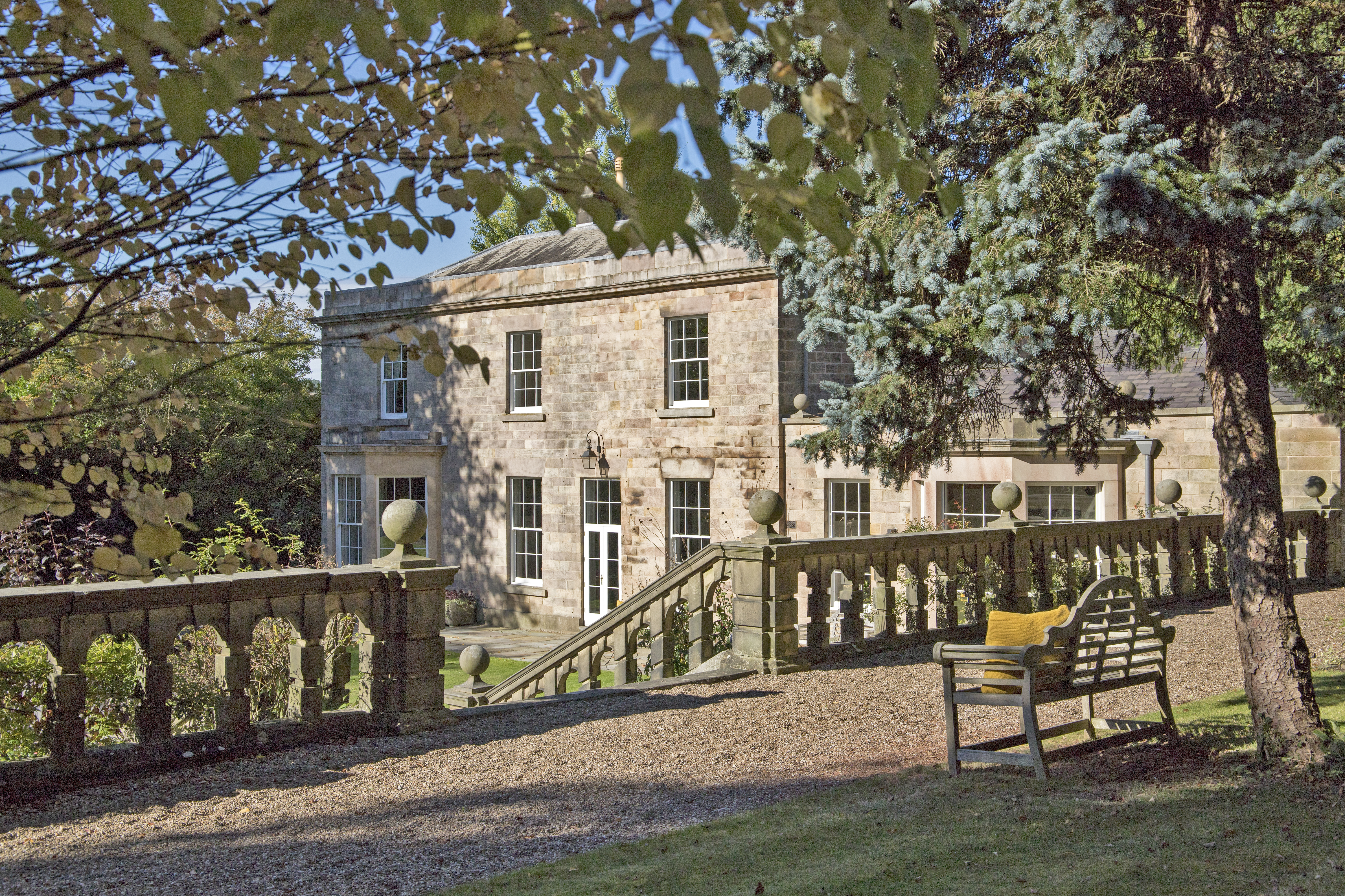 The Crystal Palace, Plum Guide home in Derbyshire, UK