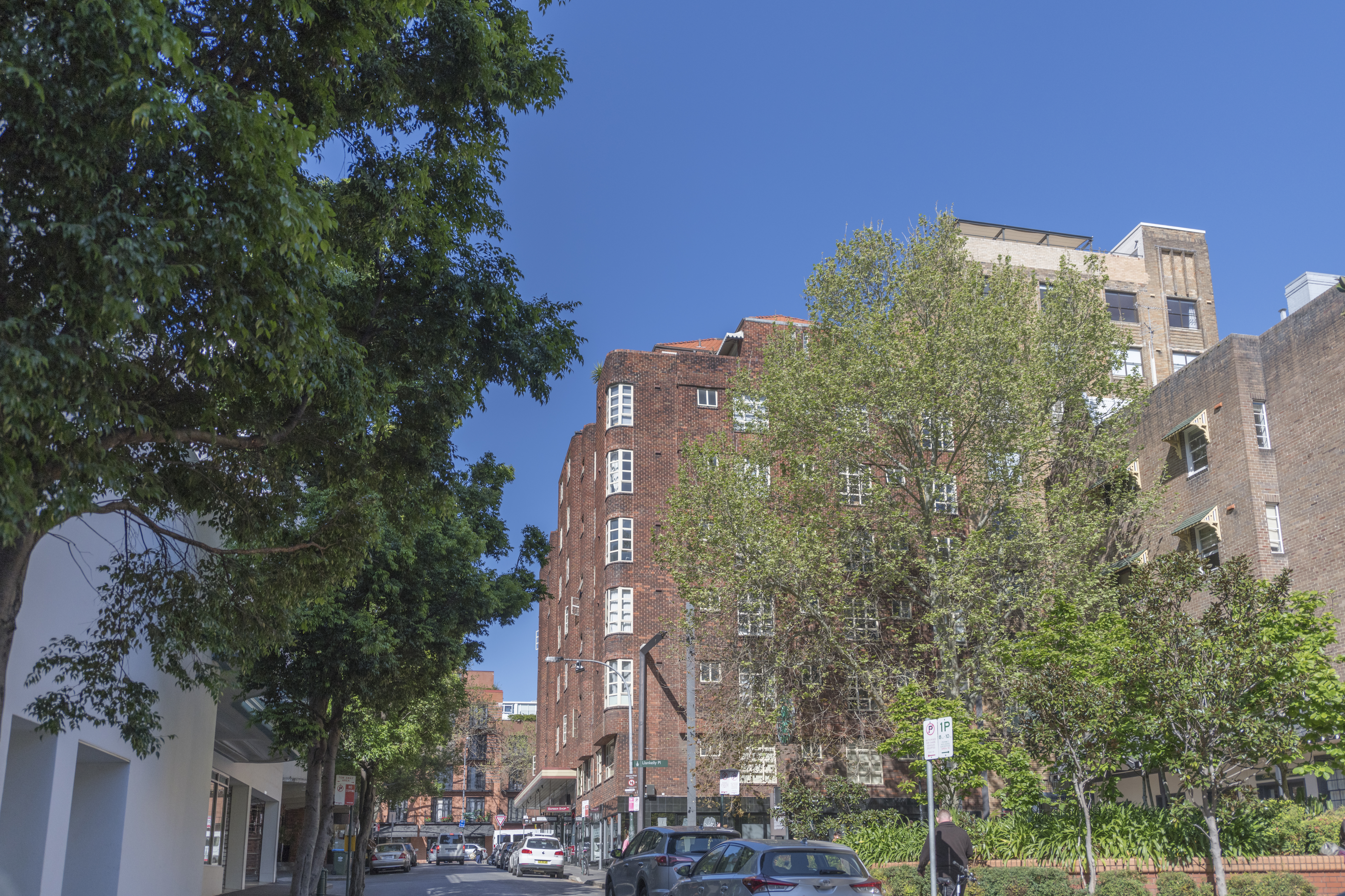 Elizabeth Bay apartments. Image: Jessica Lindsay