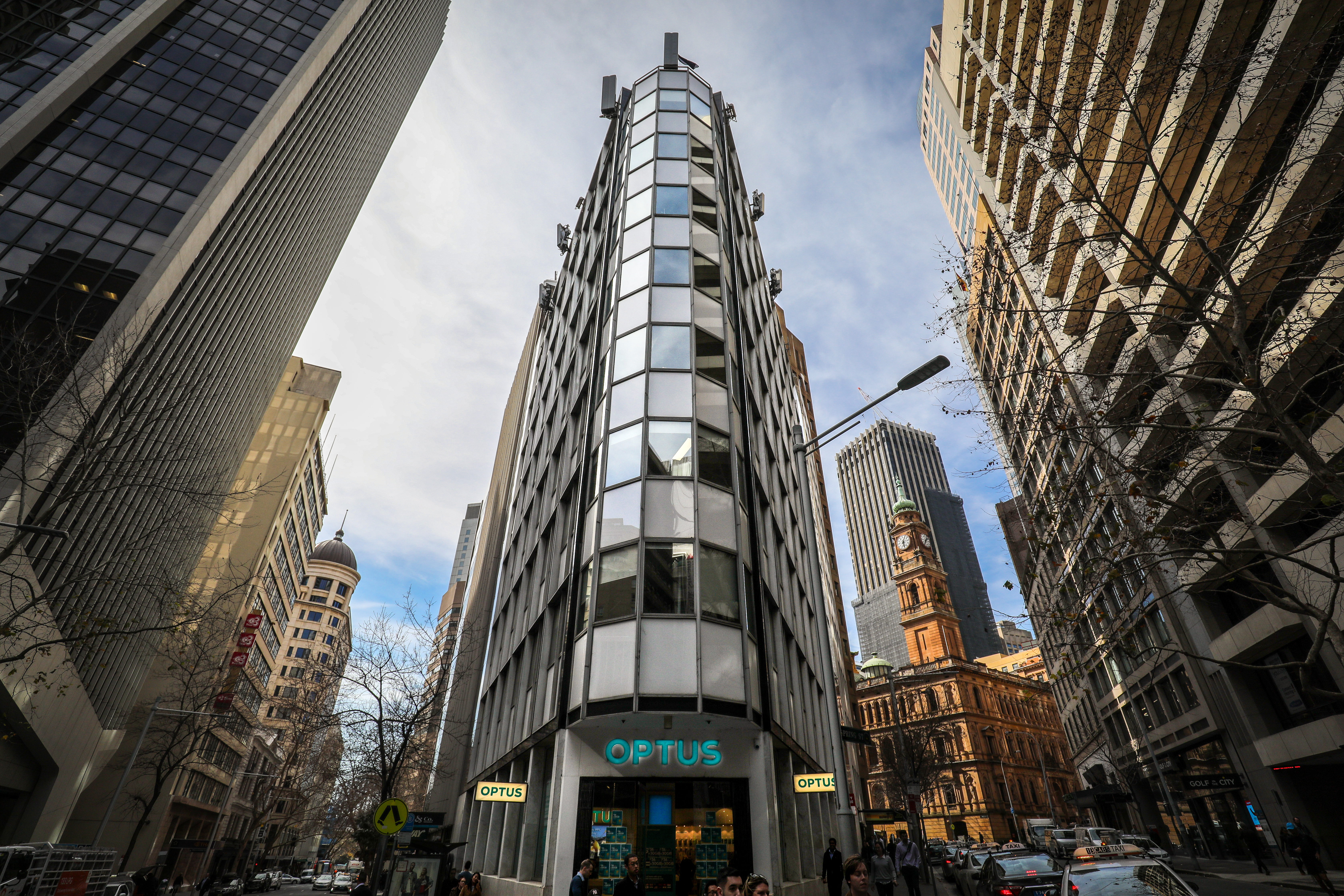 Located at 62 Pitt Street, this building is an example of late 20th century internationalist style by firm Spain, Cosh &amp; Stewart. Opened in 1962.