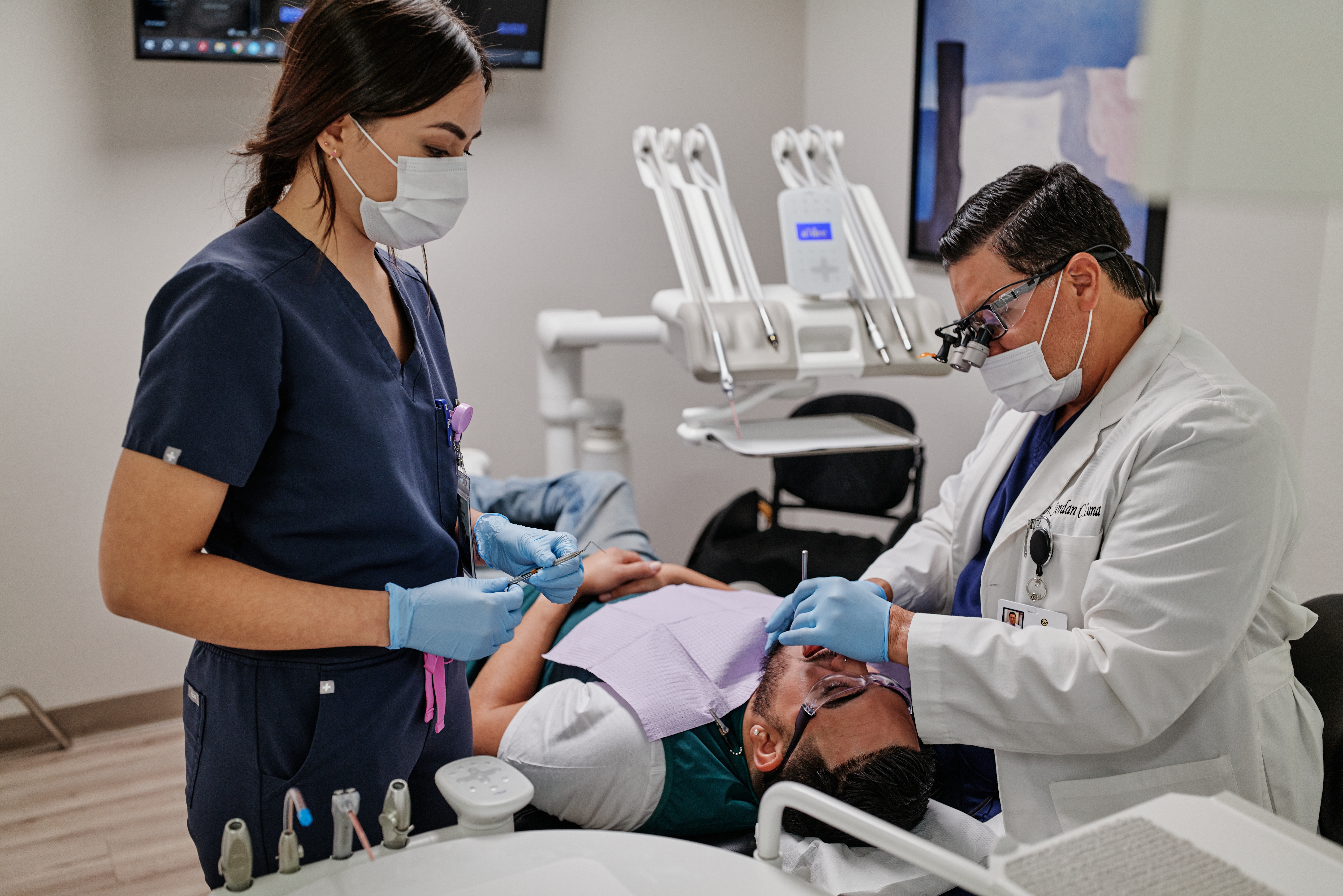 How To Become A Dentist (With Multiple Career Options) | Indeed.com India