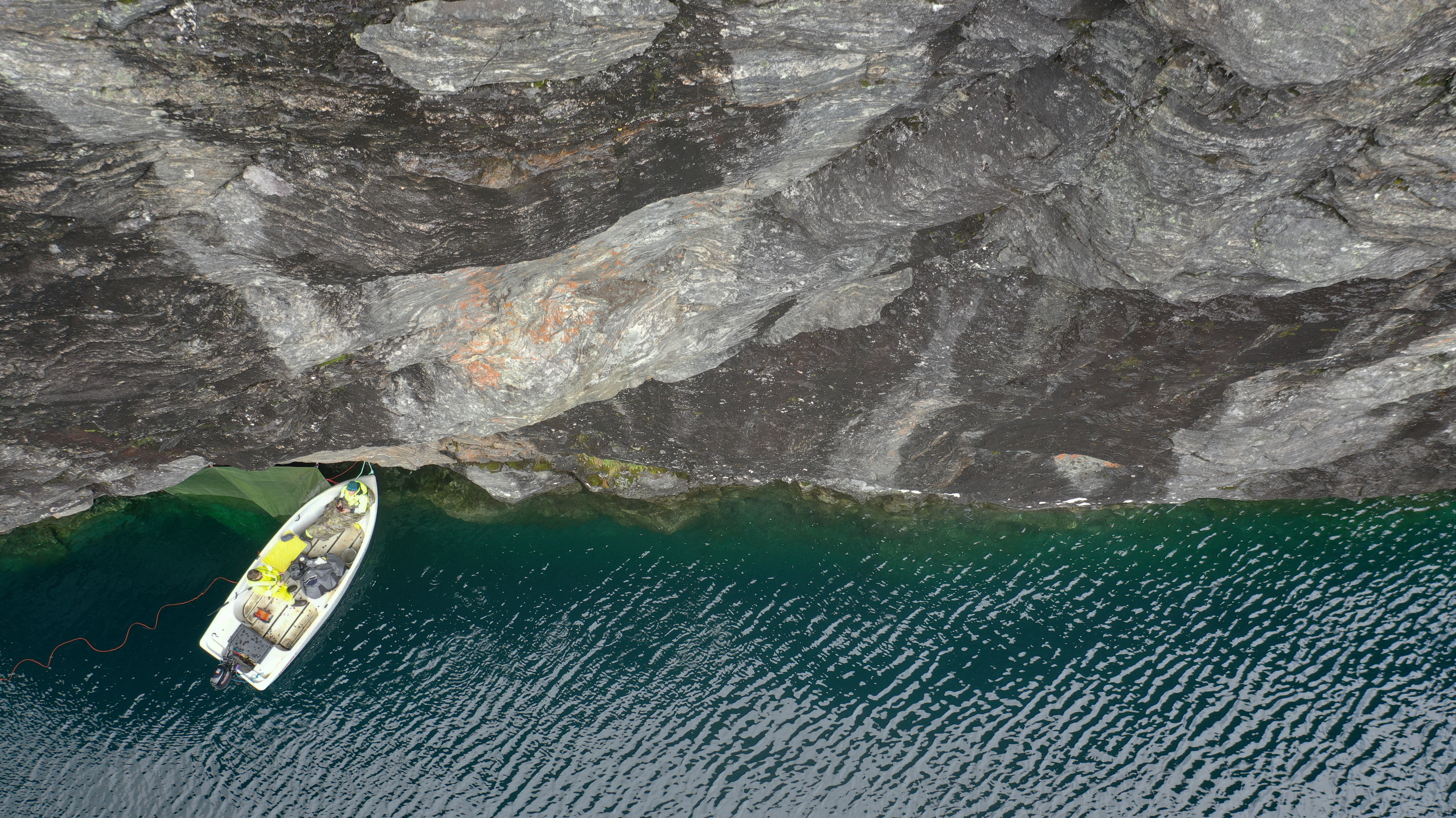 SFE in their boat at Nykjevatnet