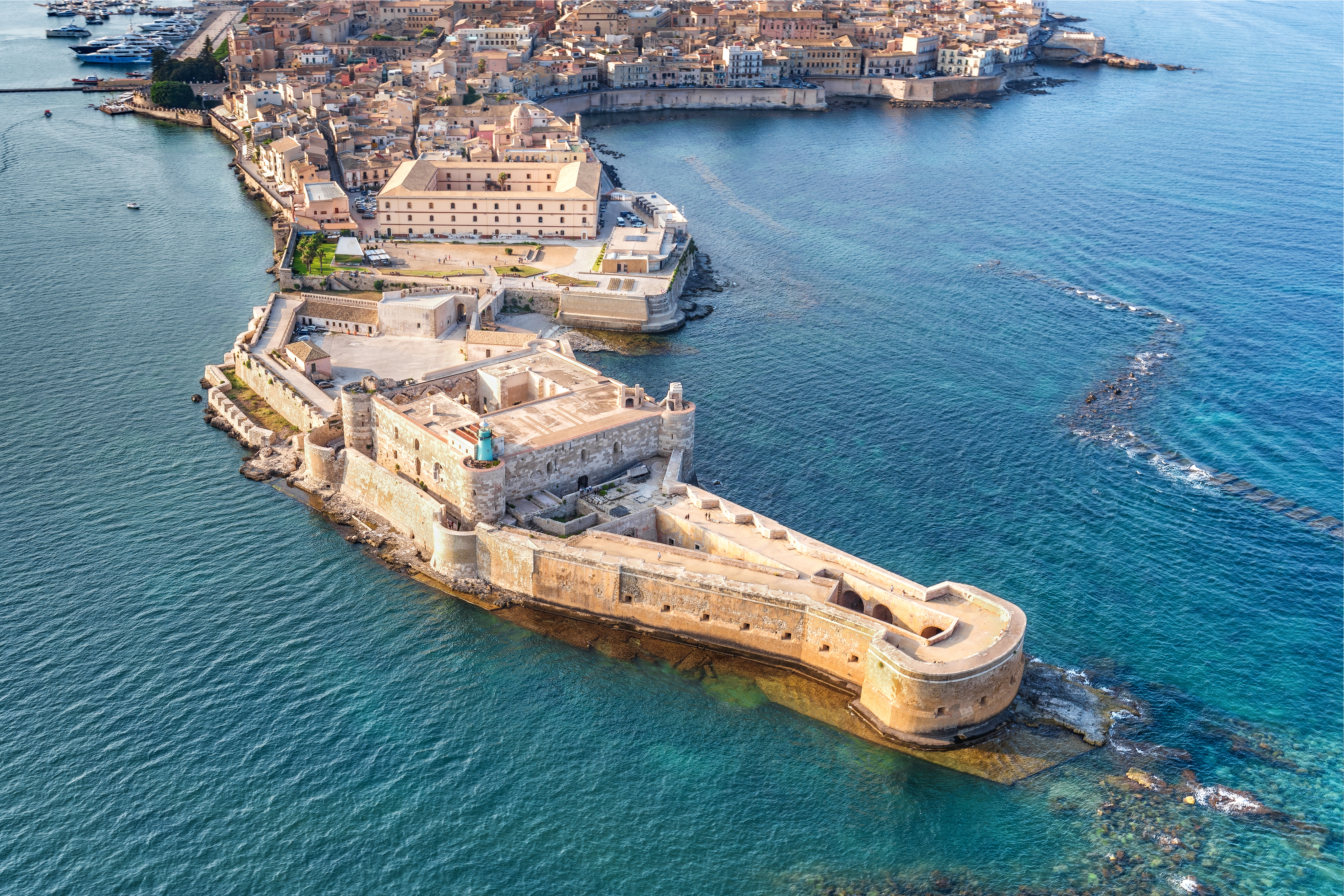 Sicily Architecture: A History of Siracusa in 6 Buildings - Fernwayer