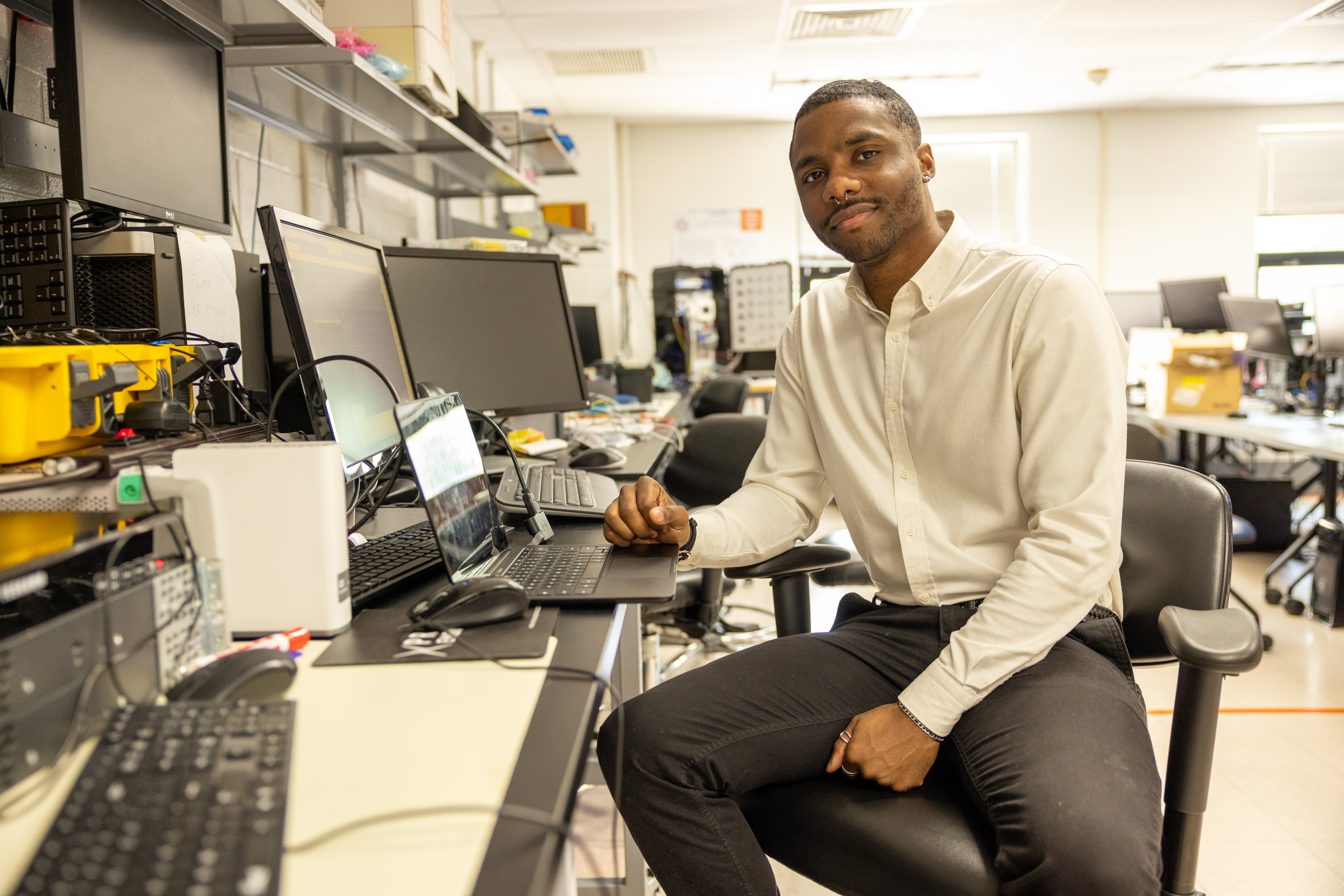 Student in computer lab setting