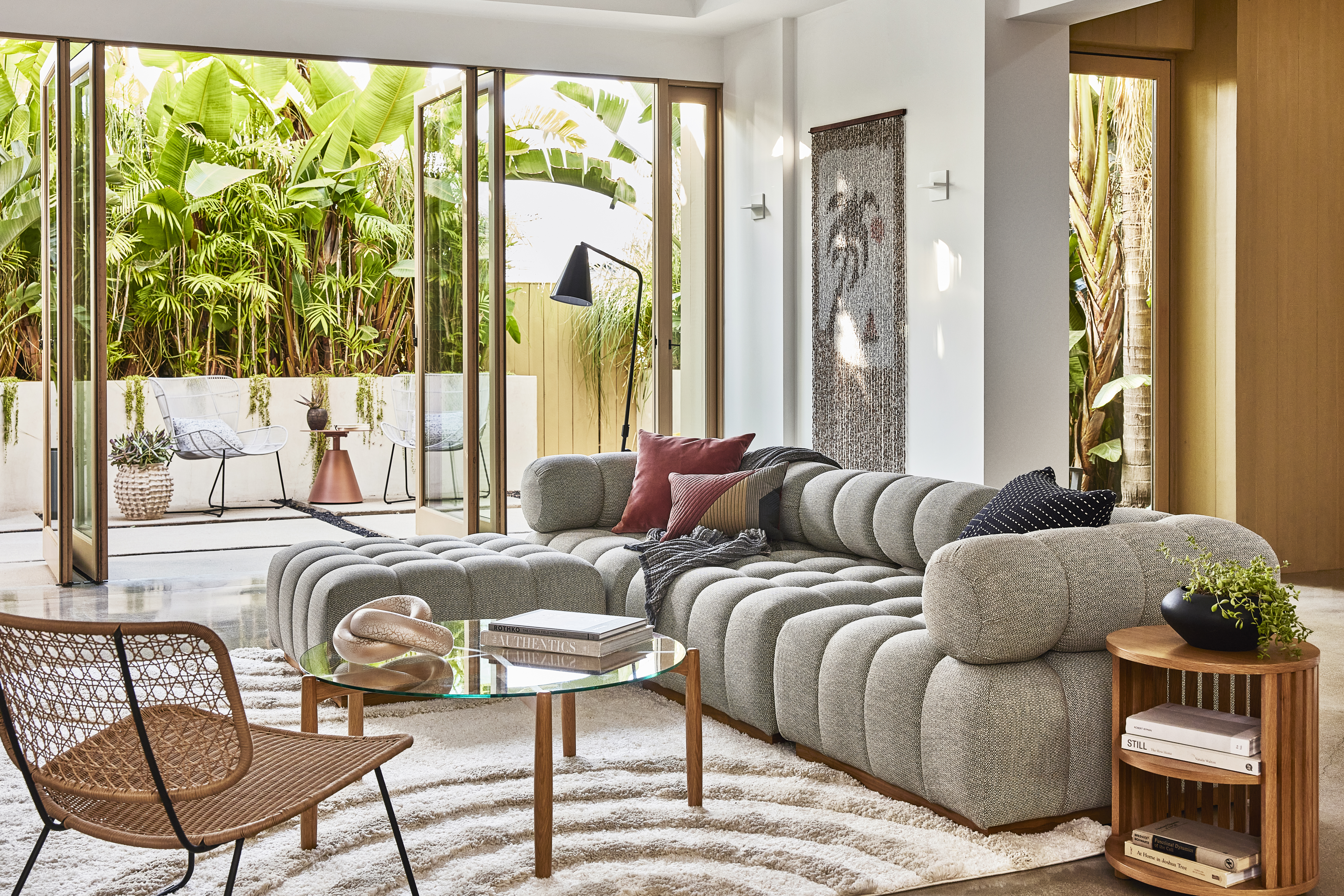 How to Pick Coffee Tables for Sectionals