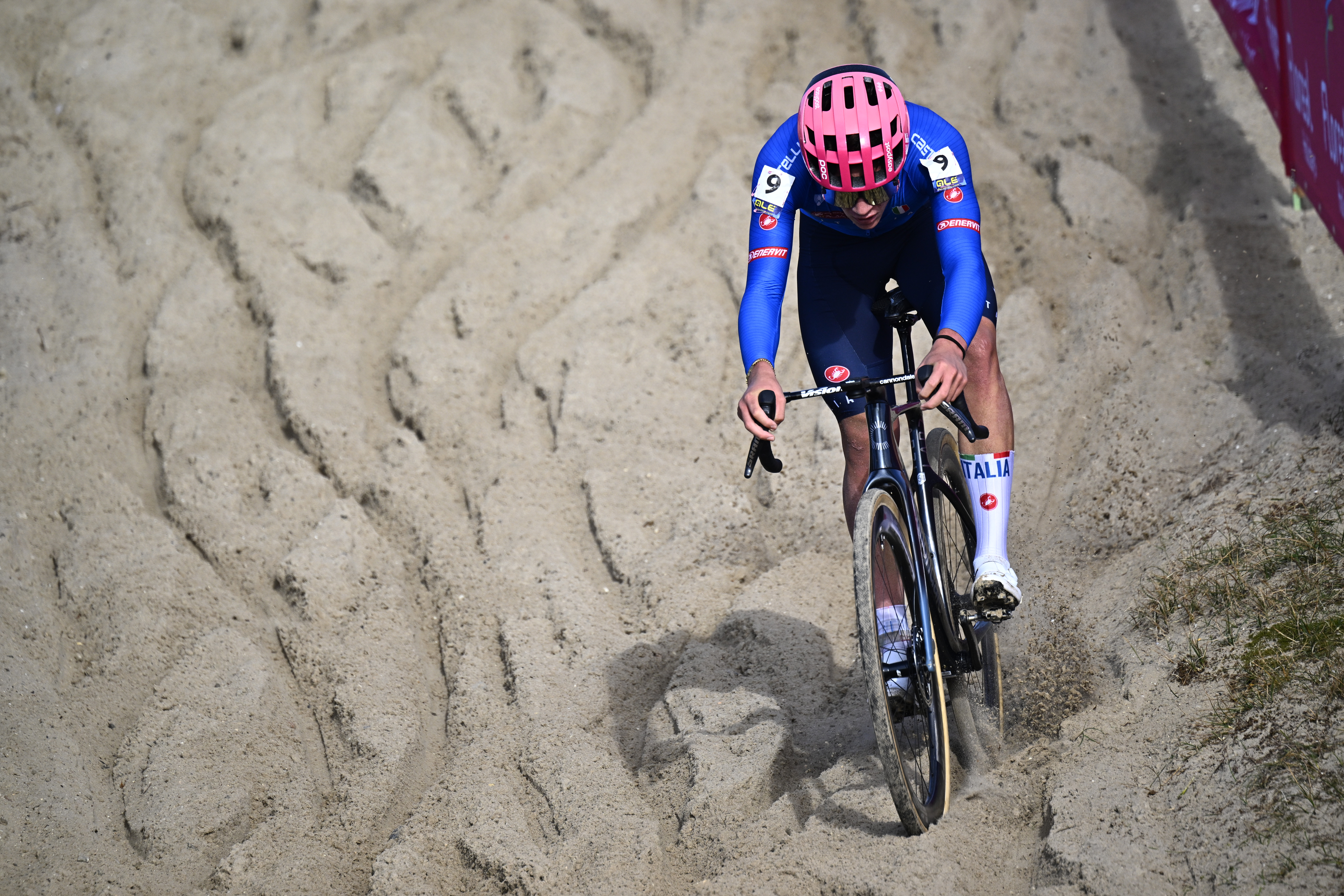 Italian Mattia Agostinacchio pictured in action during the U23 men race at the UEC Cyclocross European Championships, Saturday 08 November 2025, in Middelkerke. BELGA PHOTO JASPER JACOBS