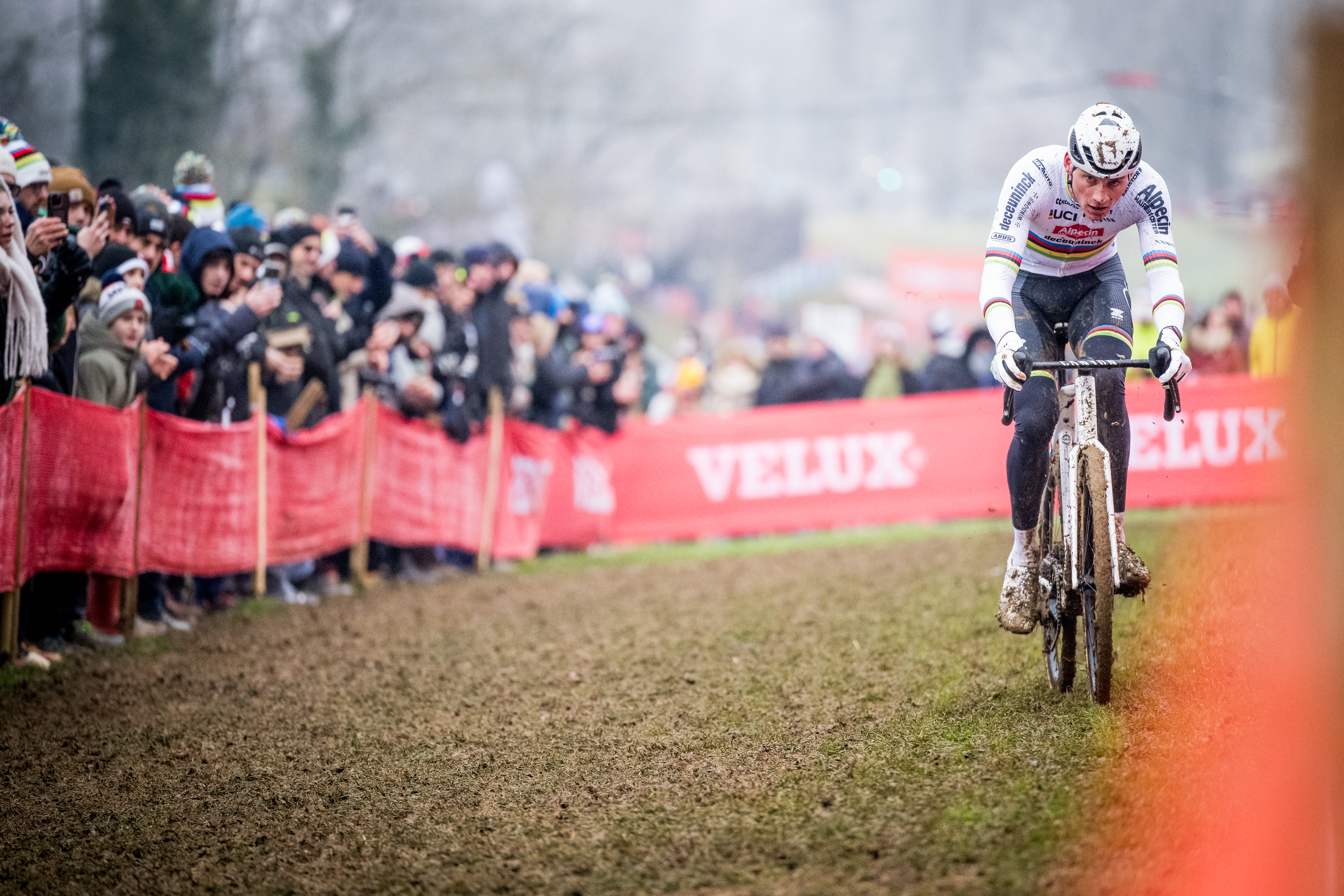 Dutch Mathieu Van Der Poel pictured in action during the men's elite race at the Cyclocross World Cup cyclocross event in Besancon, France, Sunday 29 December 2024, the eighth stage (out of 12) in the World Cup of the 2023-2024 season. BELGA PHOTO JASPER JACOBS