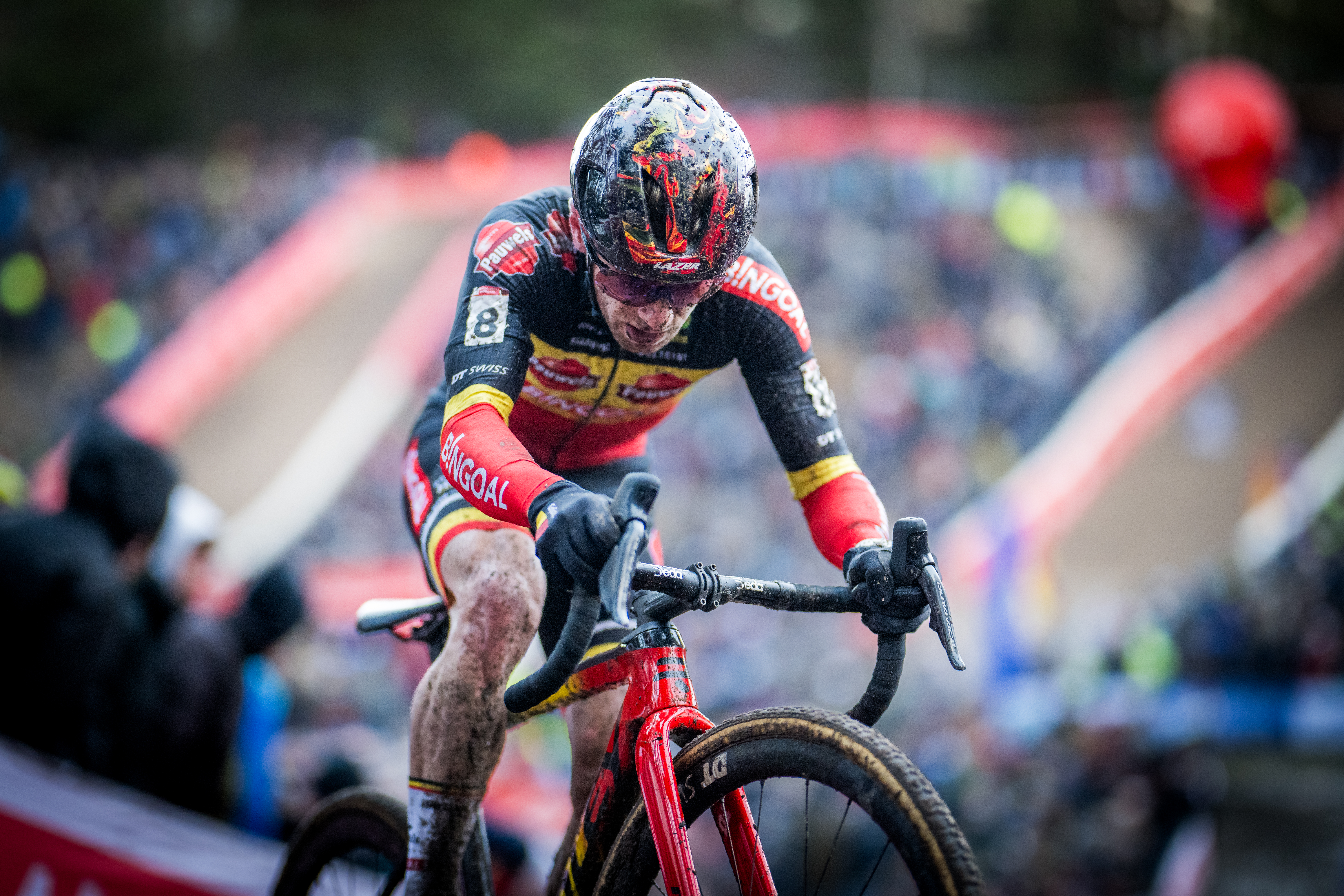 Belgian Eli Iserbyt pictured in action during the men's elite race at the World Cup cyclocross cycling event in Zonhoven on Sunday 22 December 2024, stage 6 (out of 12) of the UCI World Cup competition. BELGA PHOTO JASPER JACOBS