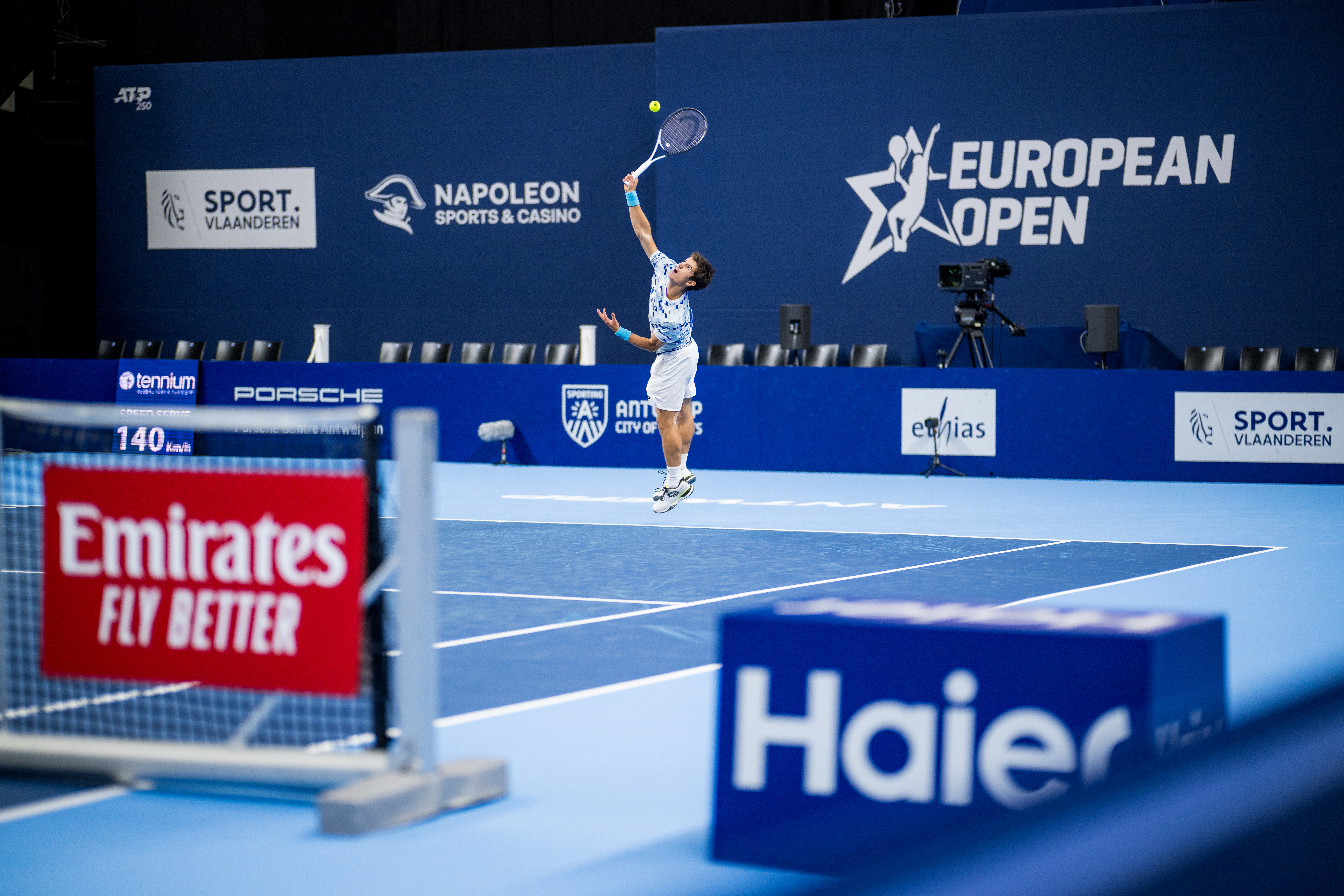 Belgian Gilles-Arnaud Bailly pictured in action during a tennis match in the qualification phase for the ATP European Open Tennis tournament in Antwerp, Monday 14 October 2024. BELGA PHOTO JASPER JACOBS