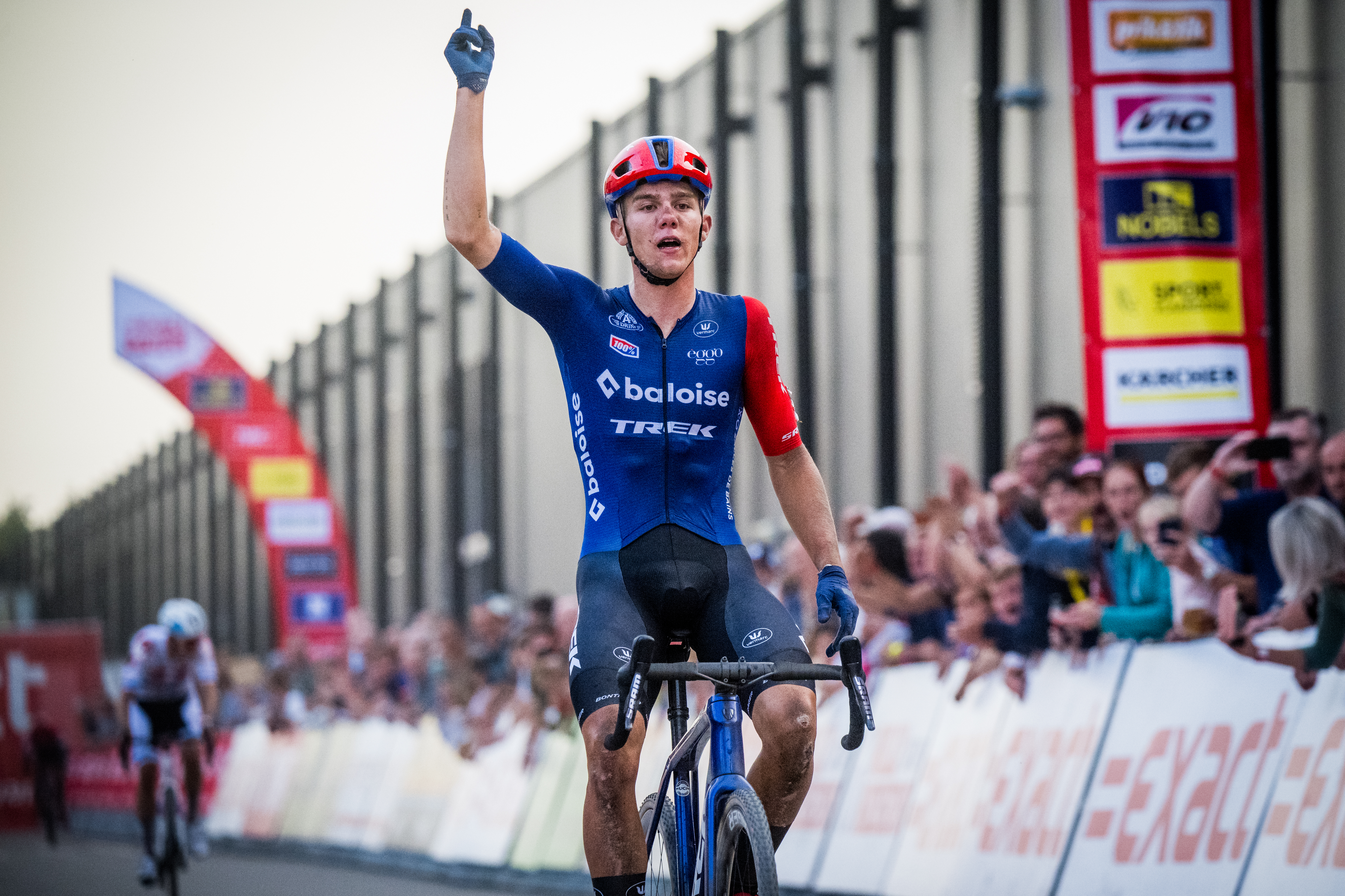 Belgian Thibau Nys celebrates as he sprints for the finish of the men elite race of the 'Cross Beringen' cyclocross cycling event, Sunday 08 October 2023 in Beringen, race 1/7 of the Exact Cross competition. BELGA PHOTO JASPER JACOBS