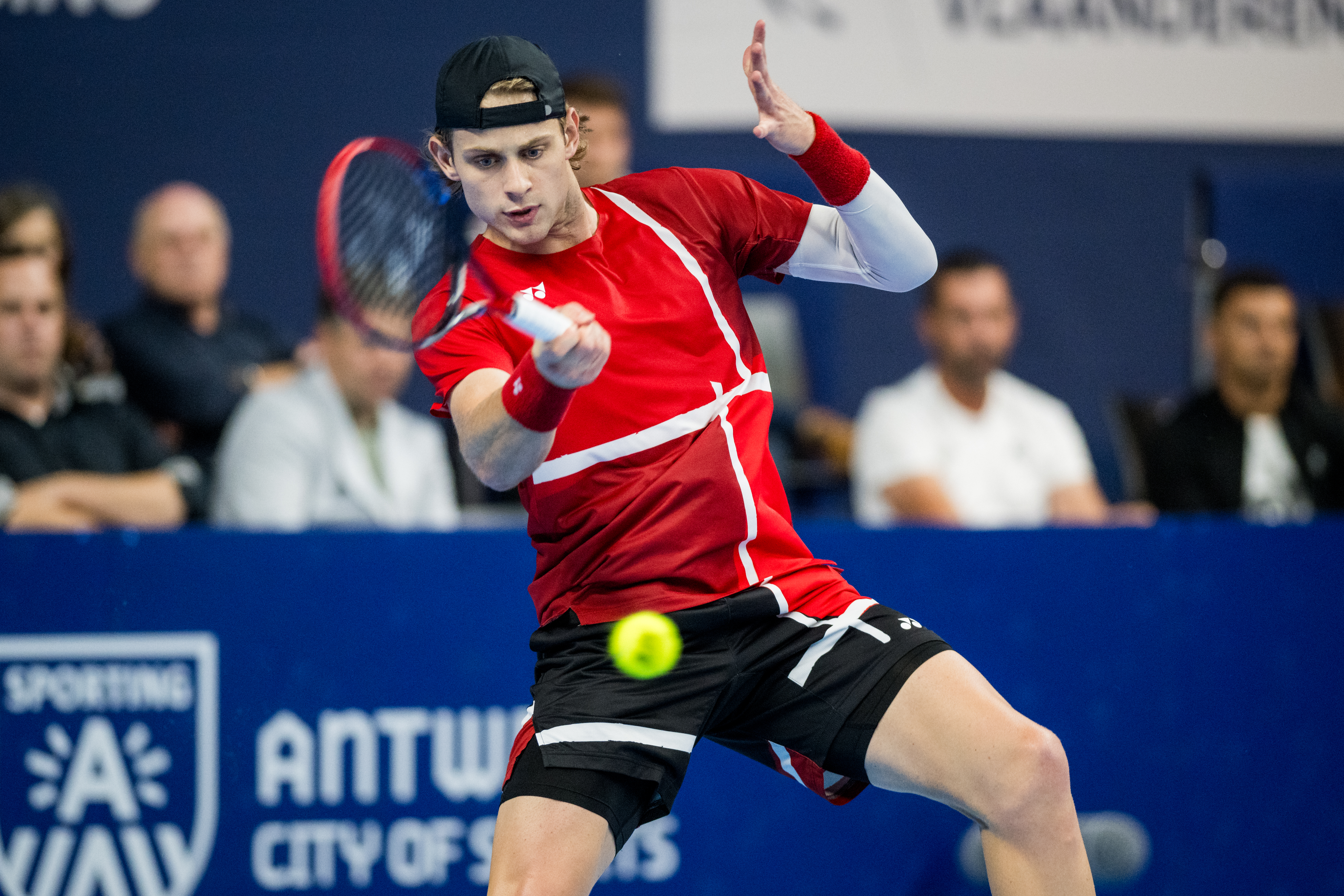 Belgian Zizou Bergs pictured in action during a tennis match in the round of 16 of the singles competition at the ATP European Open Tennis tournament in Antwerp, Thursday 17 October 2024. BELGA PHOTO JASPER JACOBS