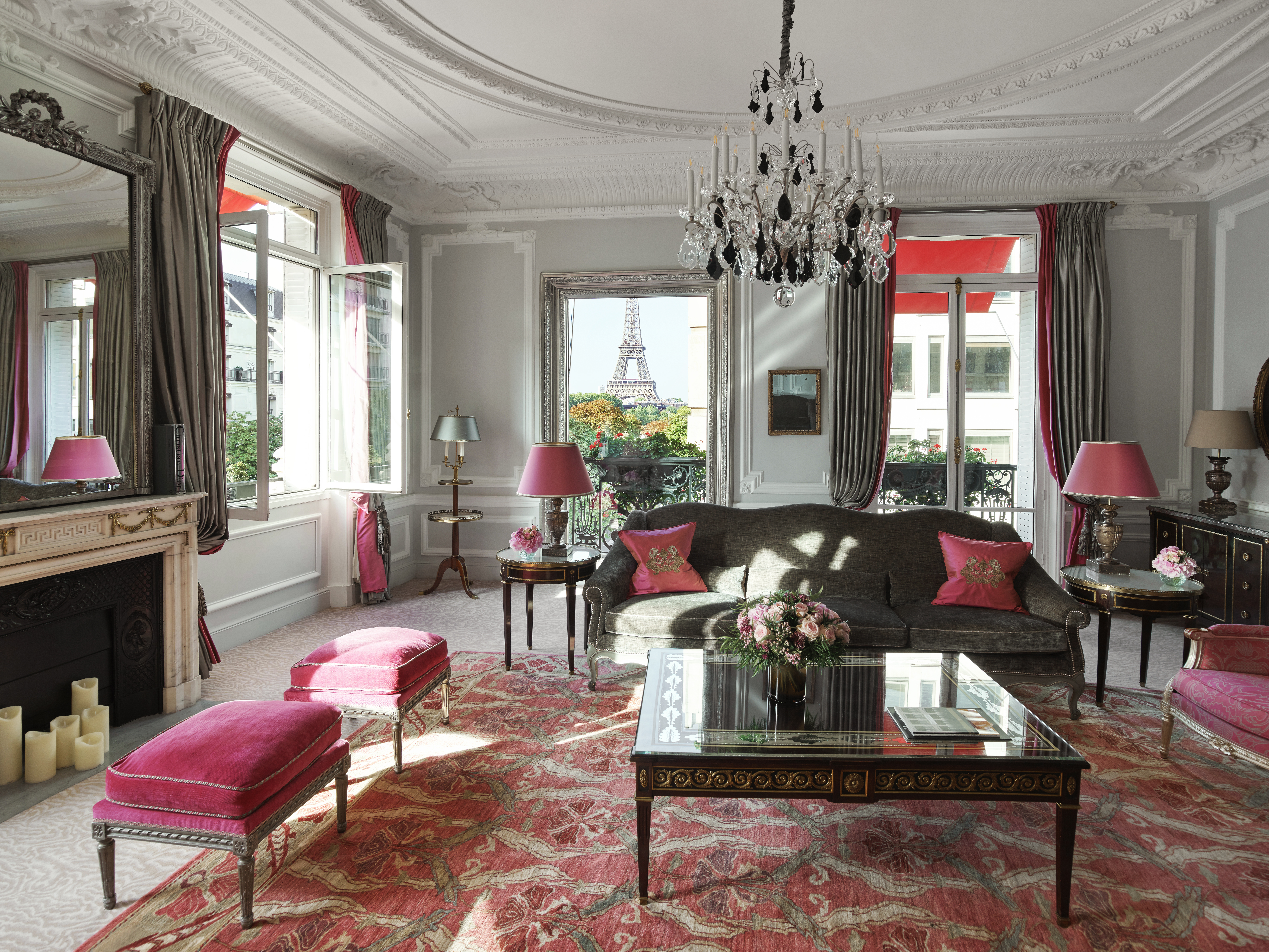 suite eiffel signature classique